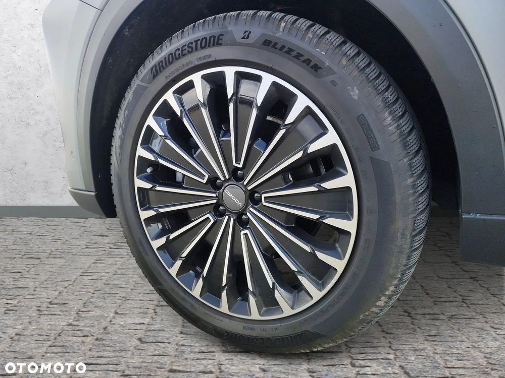 Omoda 9 1.5 Super Hybrid Exclusive AWD - 37