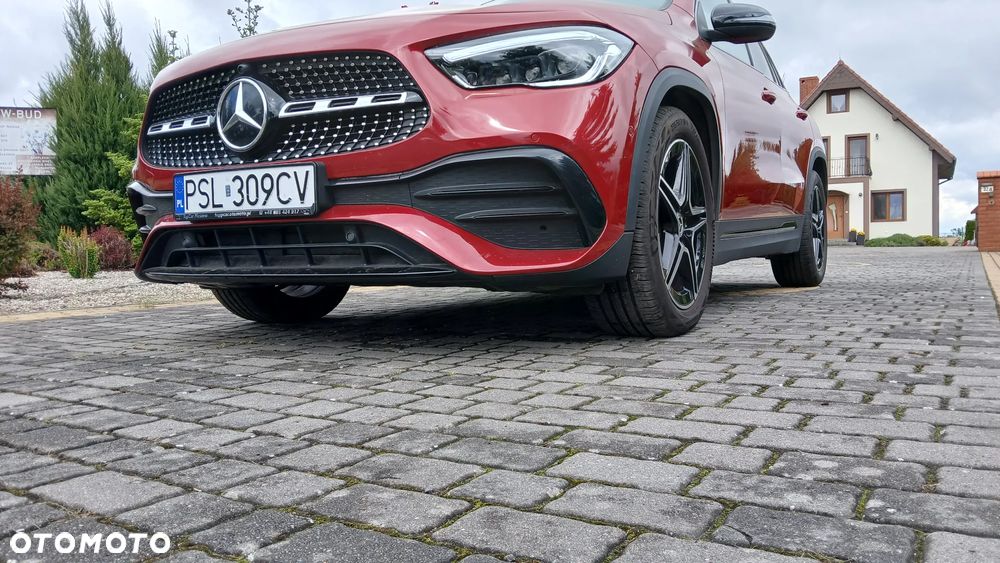 Mercedes-Benz GLA - 1