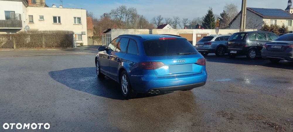 Audi A4 Avant 2.0 TDI Multitronic - 4
