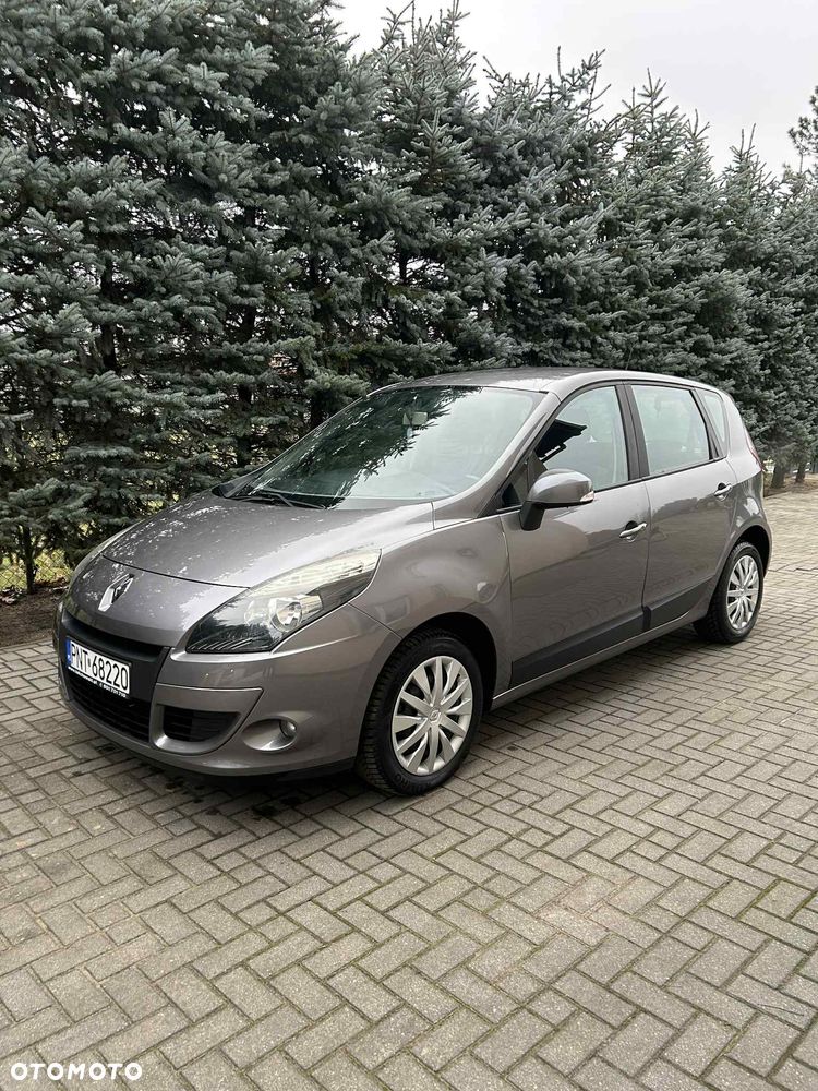 Renault Scenic - 1