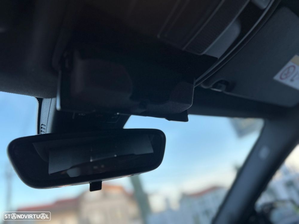 Mercedes-Benz CLA 200 - 45