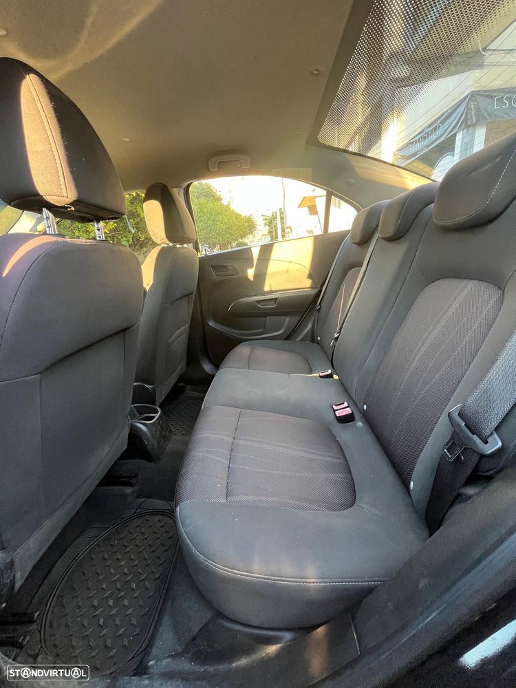 Chevrolet Aveo 1.3 VCDi LT - 6