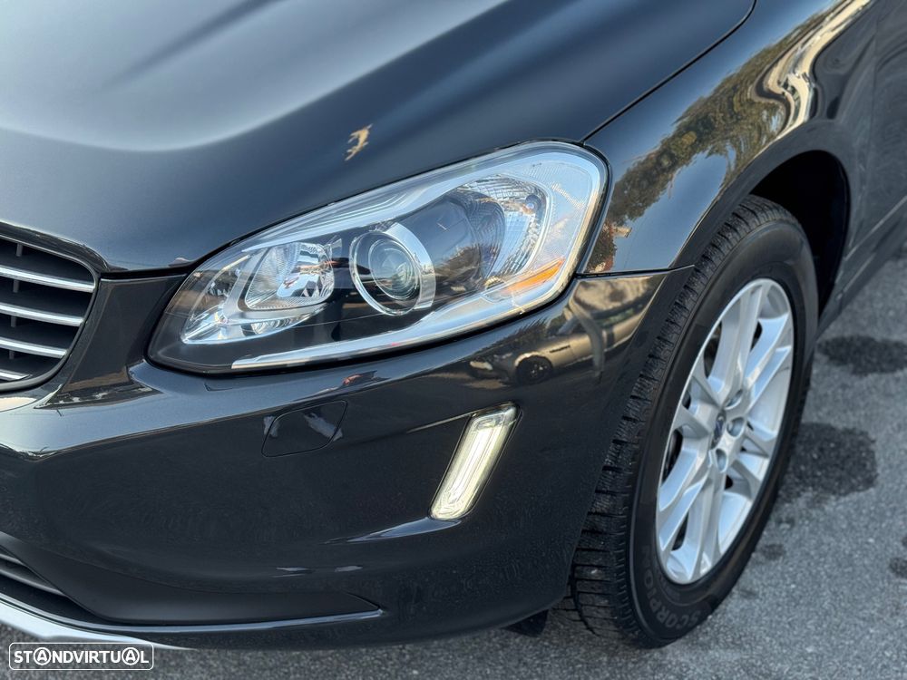 Volvo XC 60 2.0 D4 Momentum Geartronic - 2