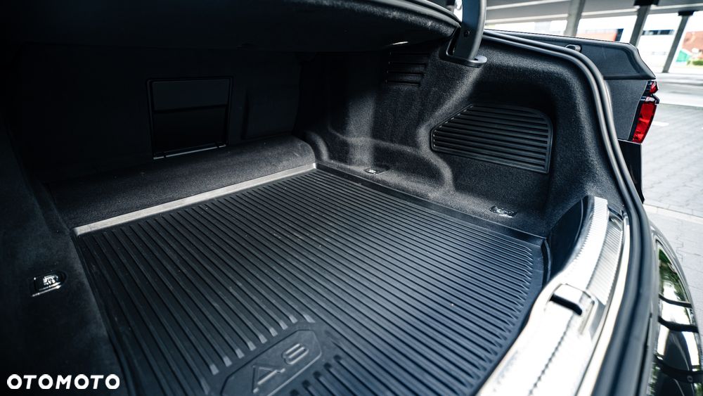 Audi A8 - 18