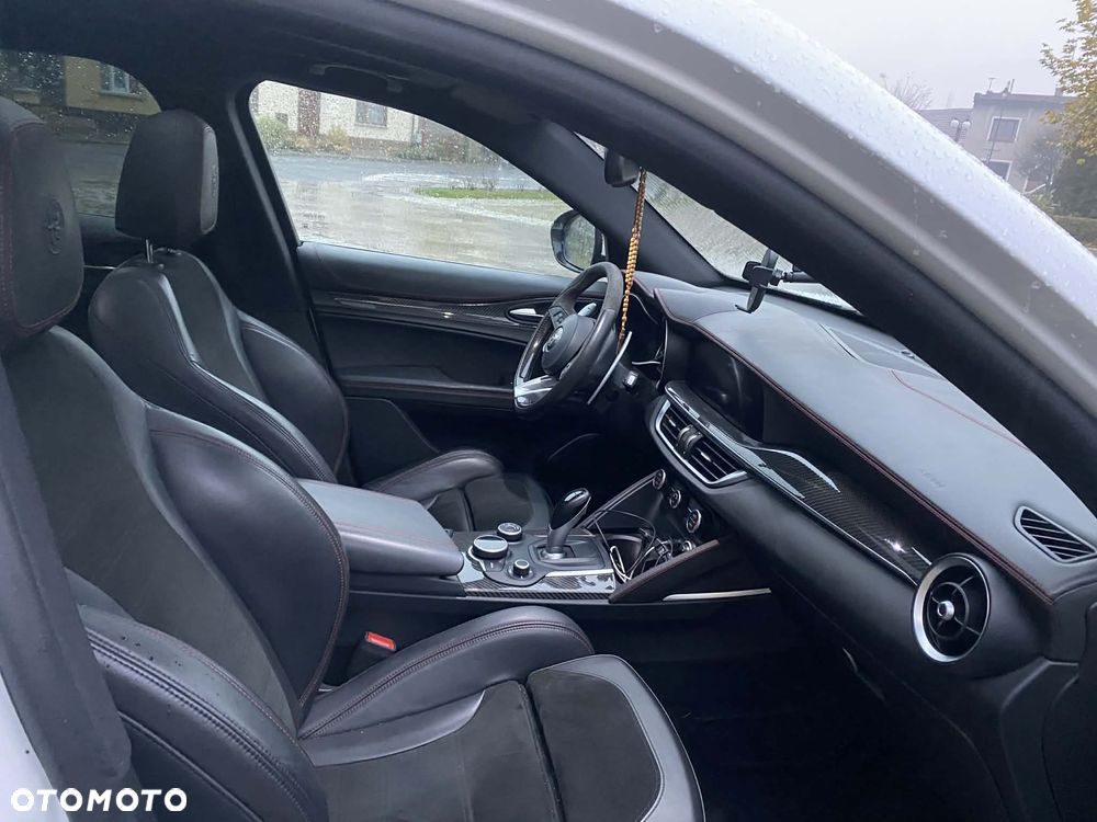 Alfa Romeo Stelvio 2.9 V6 Bi-Turbo Quadrifoglio Q4 - 12