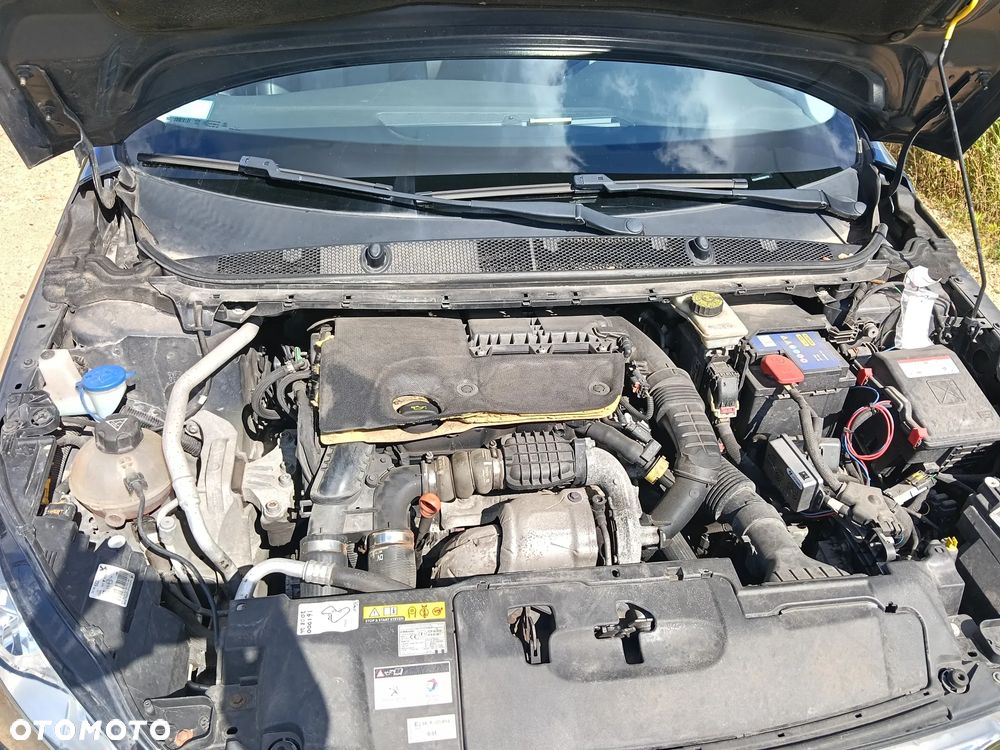 Peugeot 308 BlueHDi FAP 120 Stop&Start Winter Edition - 18