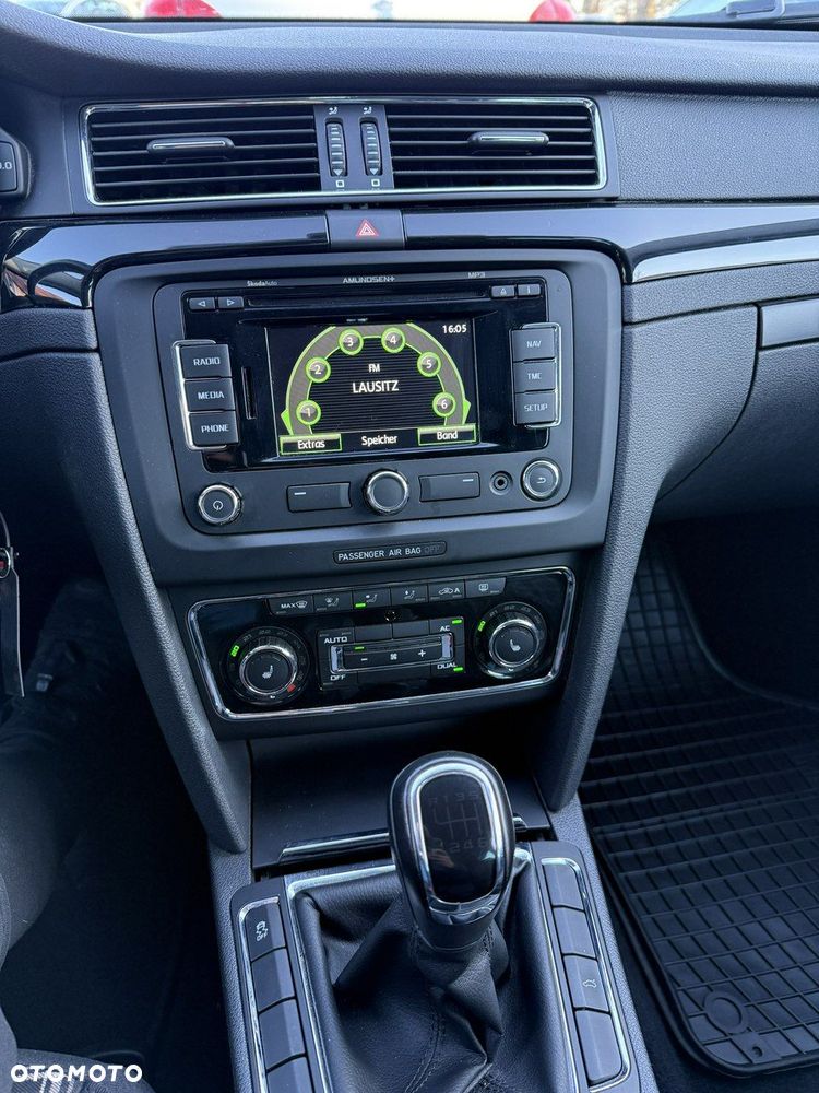 Skoda Superb 2.0 TDI Active - 11