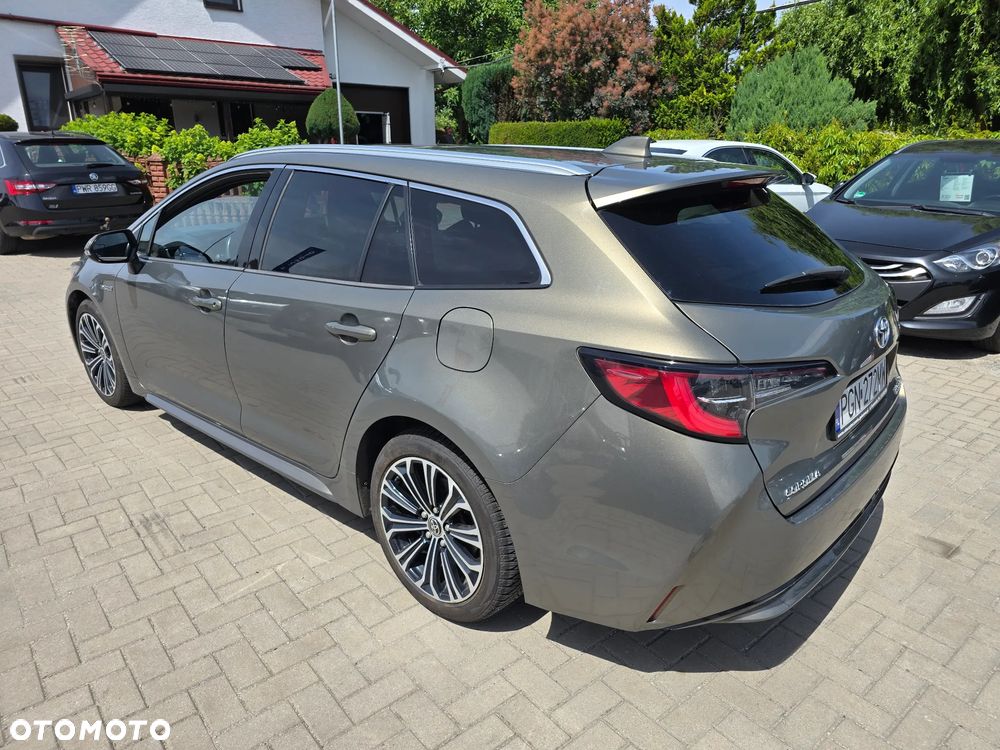 Toyota Corolla - 5