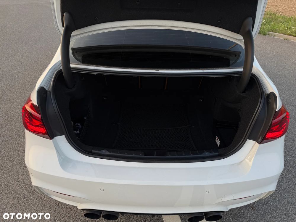 BMW Seria 3 335i xDrive Luxury Line - 24