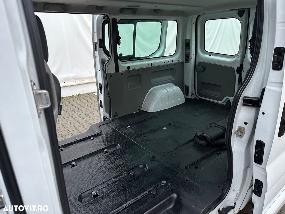 Opel Vivaro 2.0 CDTI L2H1 Easytronic DPF - 10