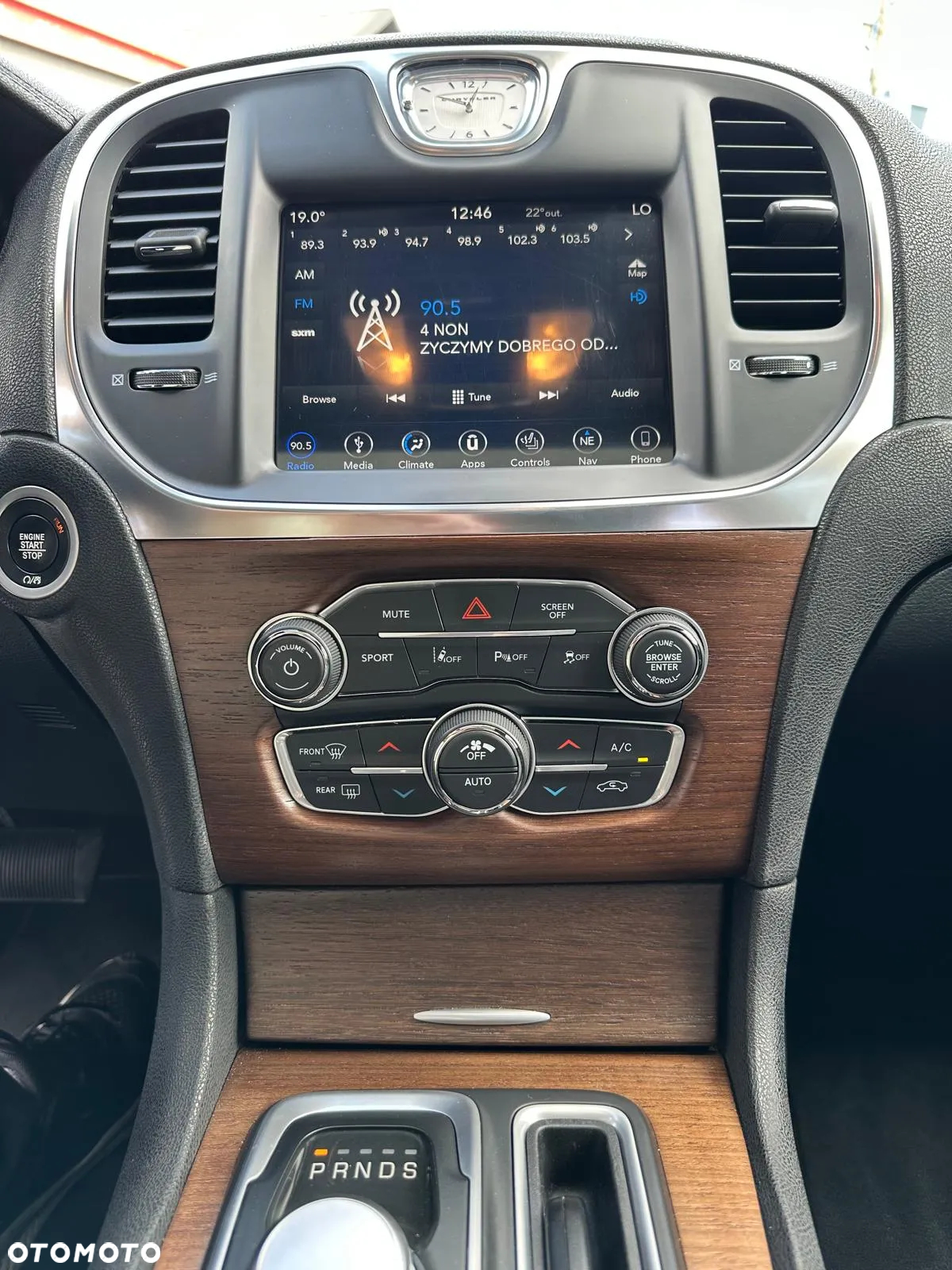 Chrysler 300C - 14