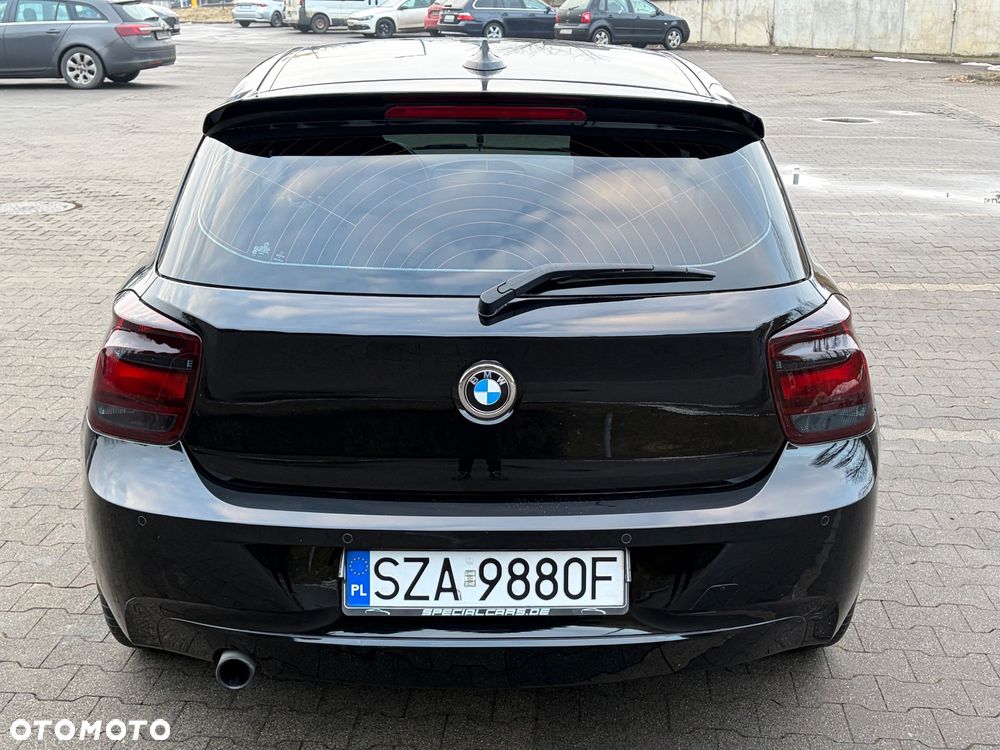 BMW Seria 1 114i - 12