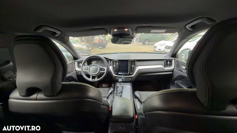 Volvo XC 60 D4 R-Design - 29