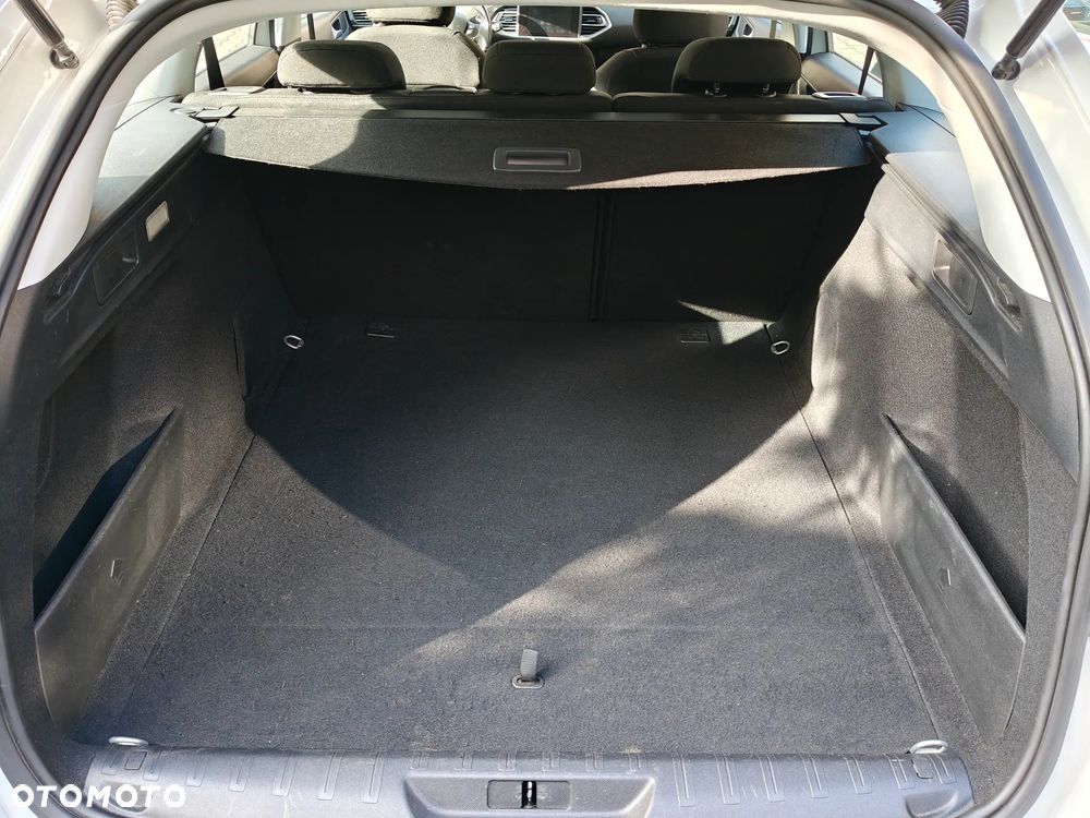 Peugeot 308 1.6 BlueHDi Active S&S - 23