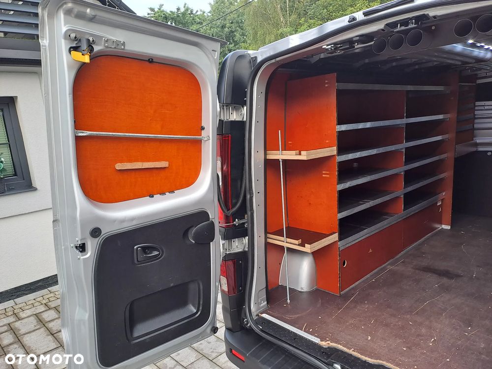 Renault Trafic - 15