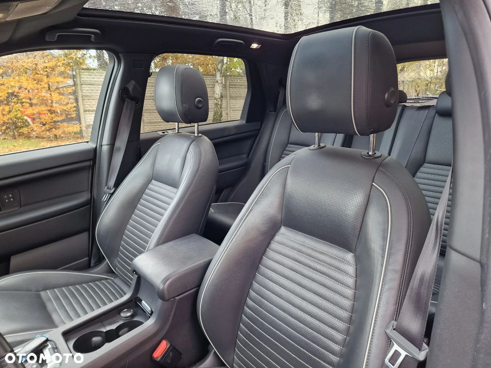 Land Rover Discovery Sport 2.0 D180 R-Dynamic HSE - 30