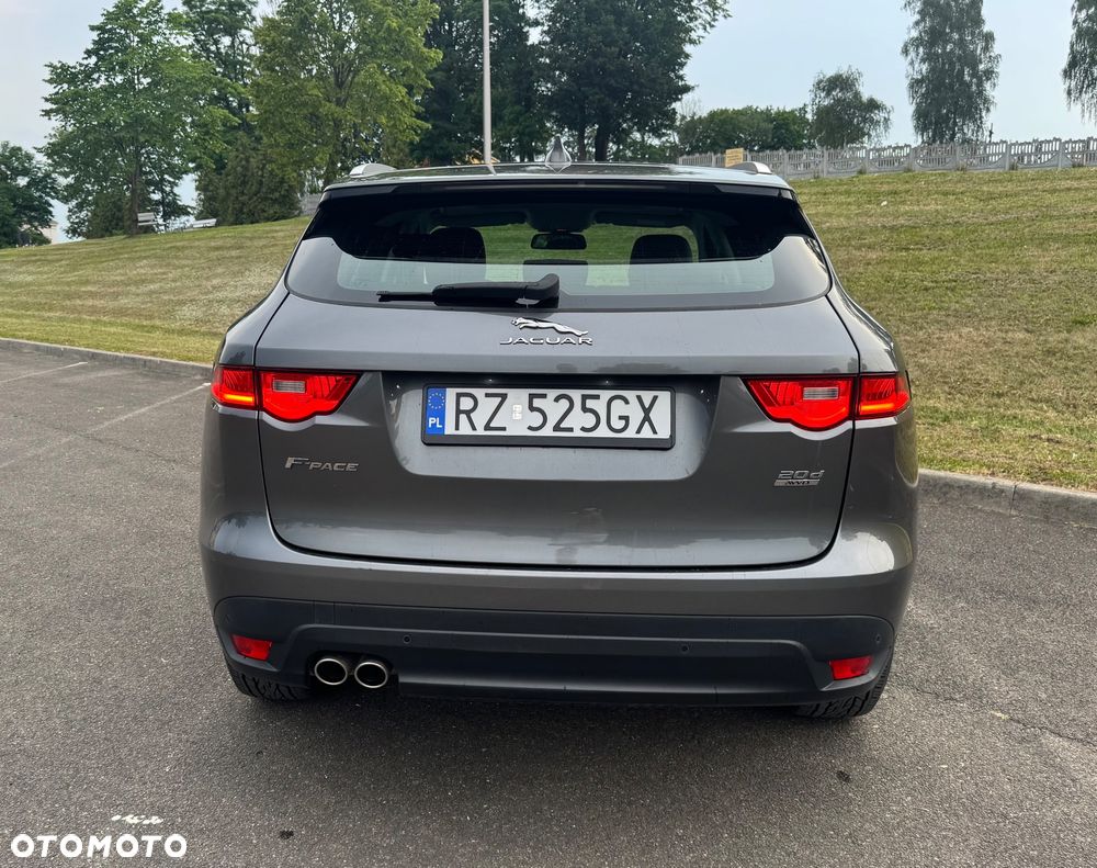Jaguar F-Pace 2.0 i4D AWD Prestige - 4
