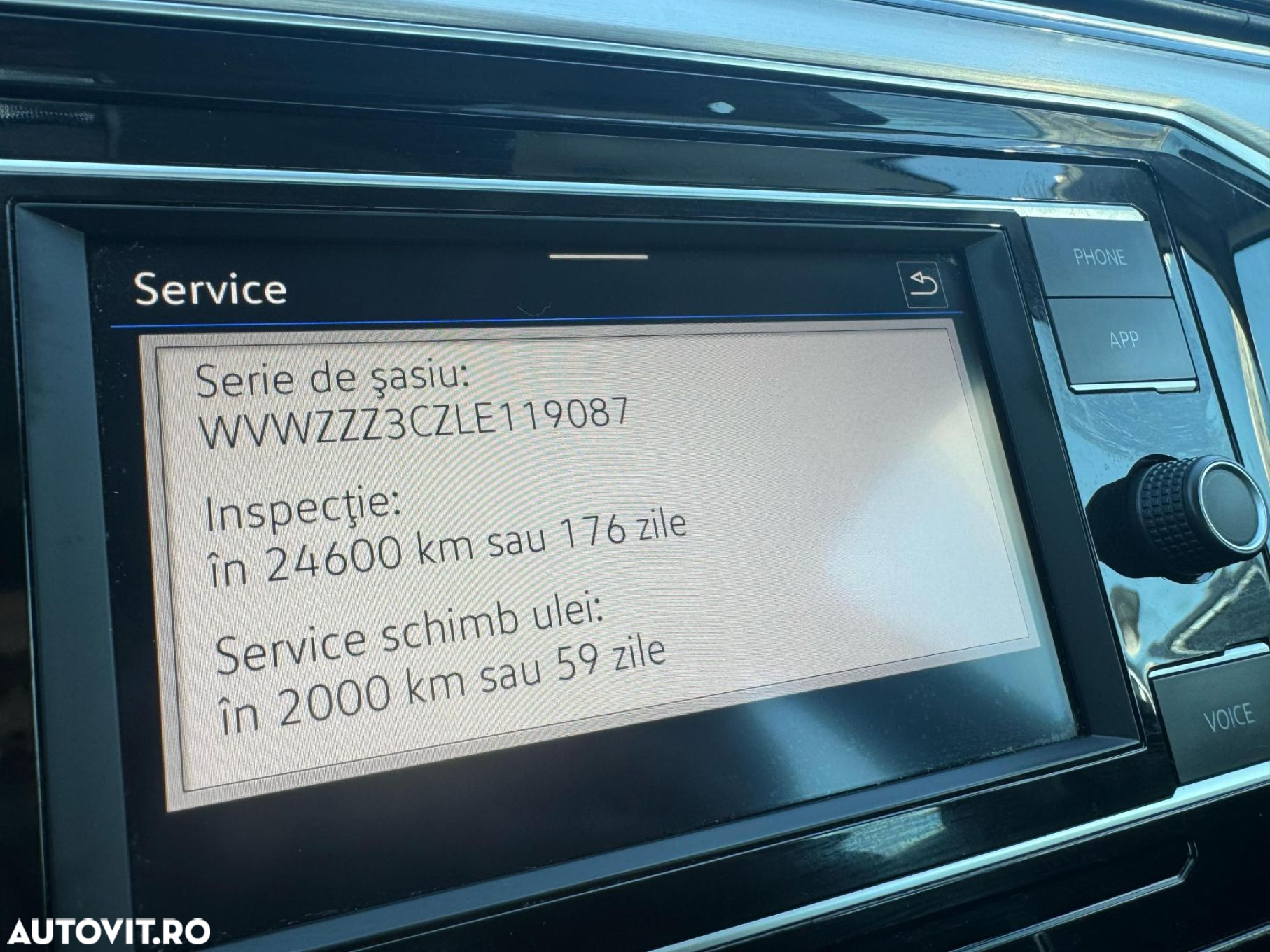 Volkswagen Passat 2.0 TDI DSG Highline - 29