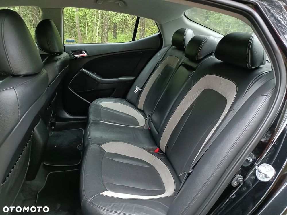 Kia Optima 1.7 CRDi L - 12
