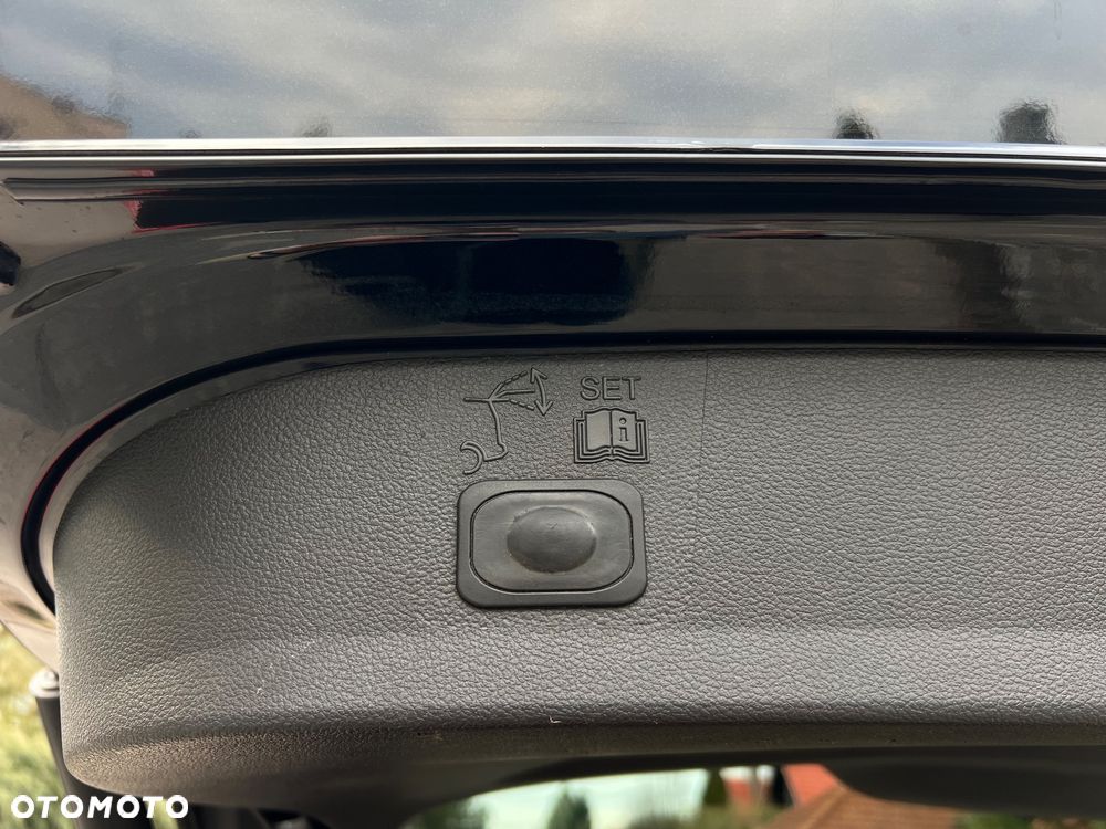 Ford Kuga 2.0 TDCi 4x4 Titanium - 16