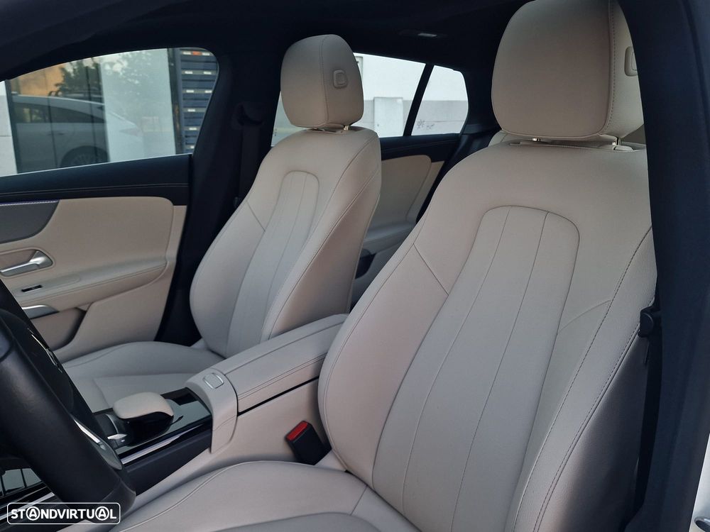 Mercedes-Benz CLA 180 7G-DCT Progressive Line Advanced - 12