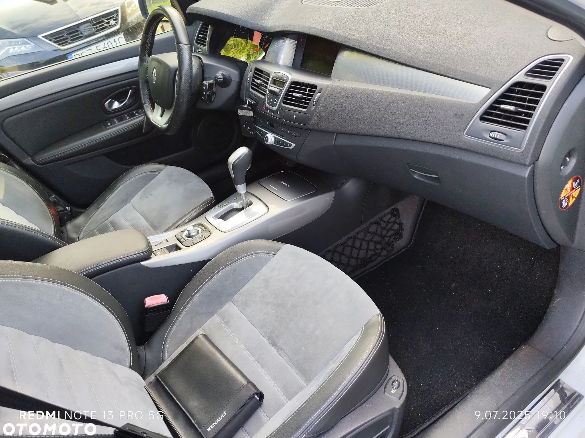 Renault Laguna Grandtour dCi 175 FAP Bose Edition - 17