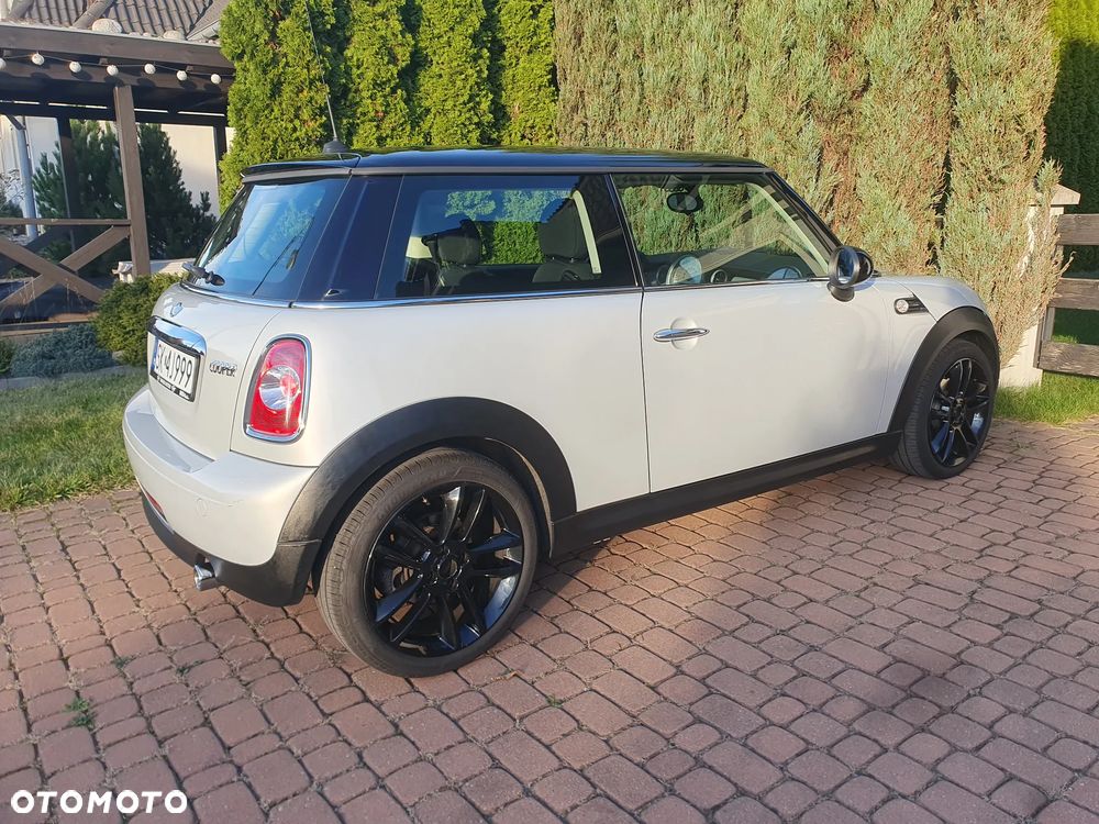 MINI Cooper Standard - 3