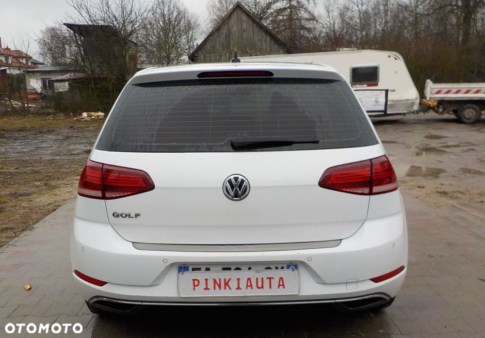 Volkswagen Golf - 11
