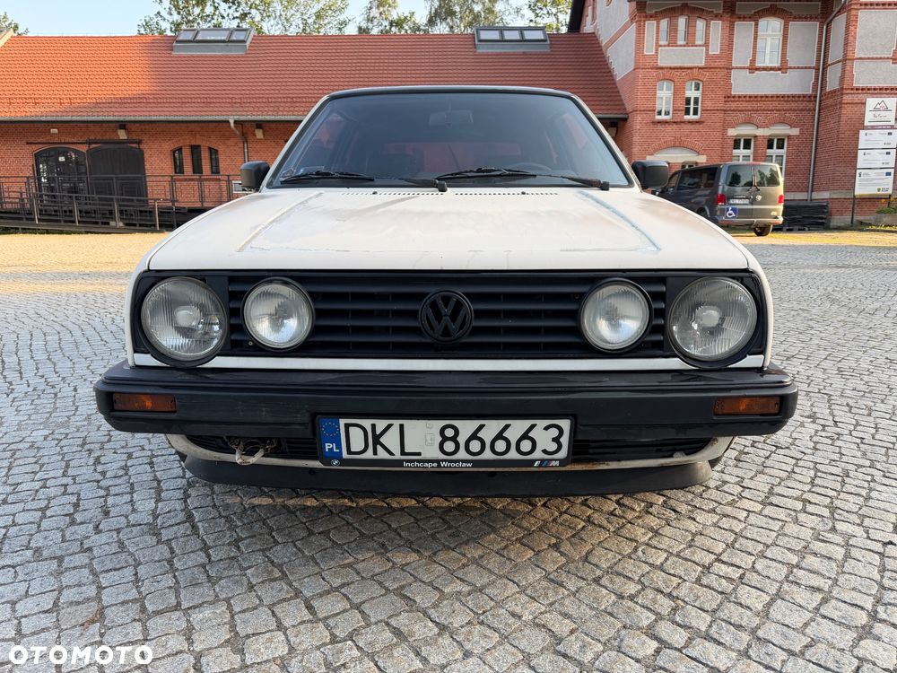 Volkswagen Golf 1.3 - 19