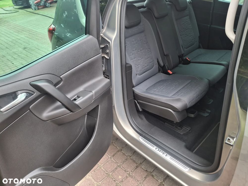 Opel Meriva 1.4 T Cosmo - 27