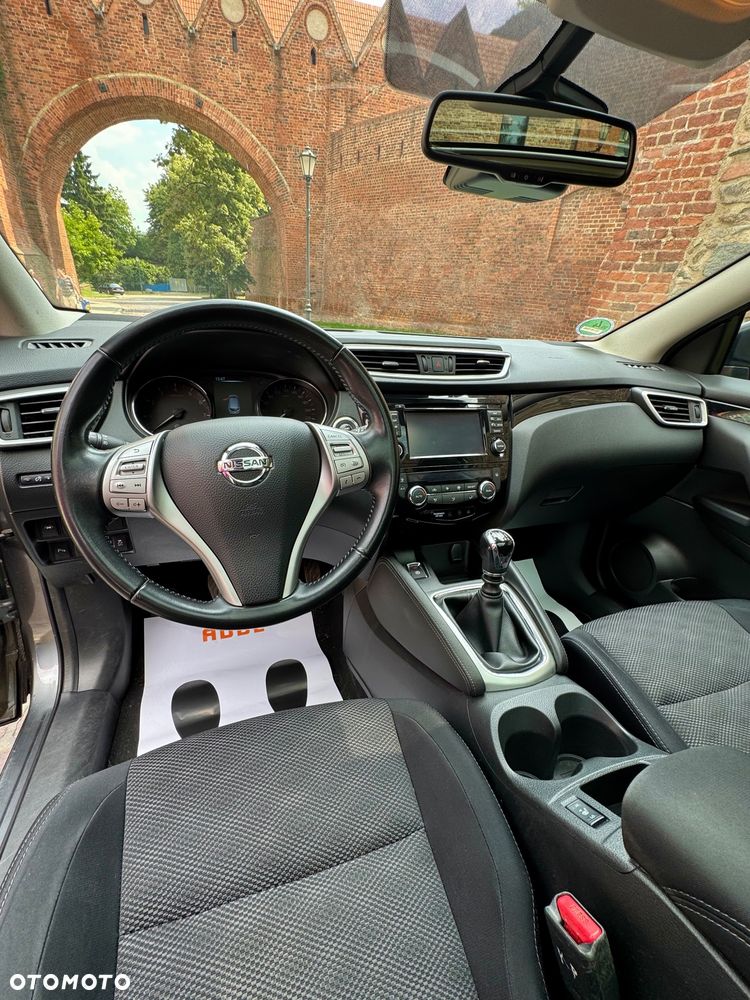 Nissan Qashqai 1.2 DIG-T N-Connecta EU6 - 21