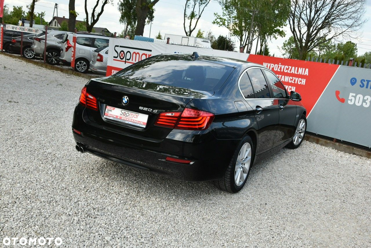 BMW Seria 5 520d - 14