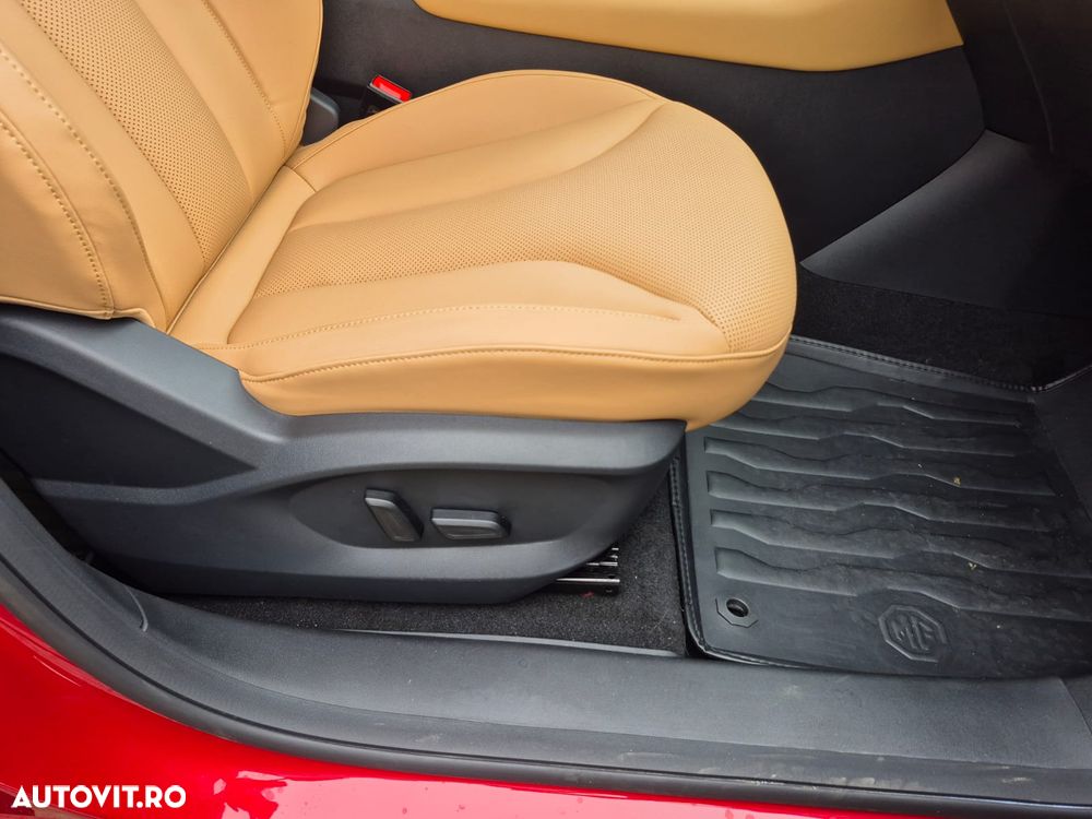 MG HS HEV Luxury - 9