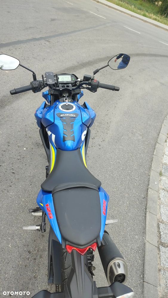 Suzuki GSX - 10