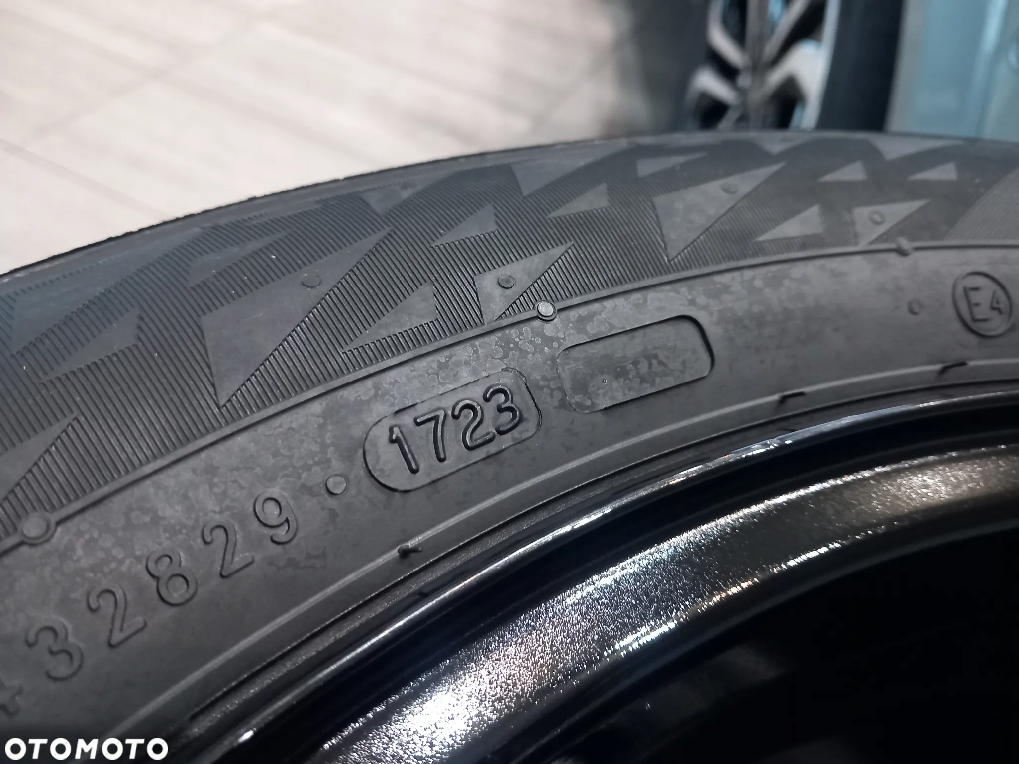 Koła zimowe 215/55R17 Ford Puma (Nokian) - 7