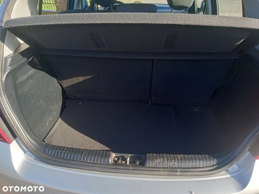 Hyundai i20 1.4 Comfort - 11