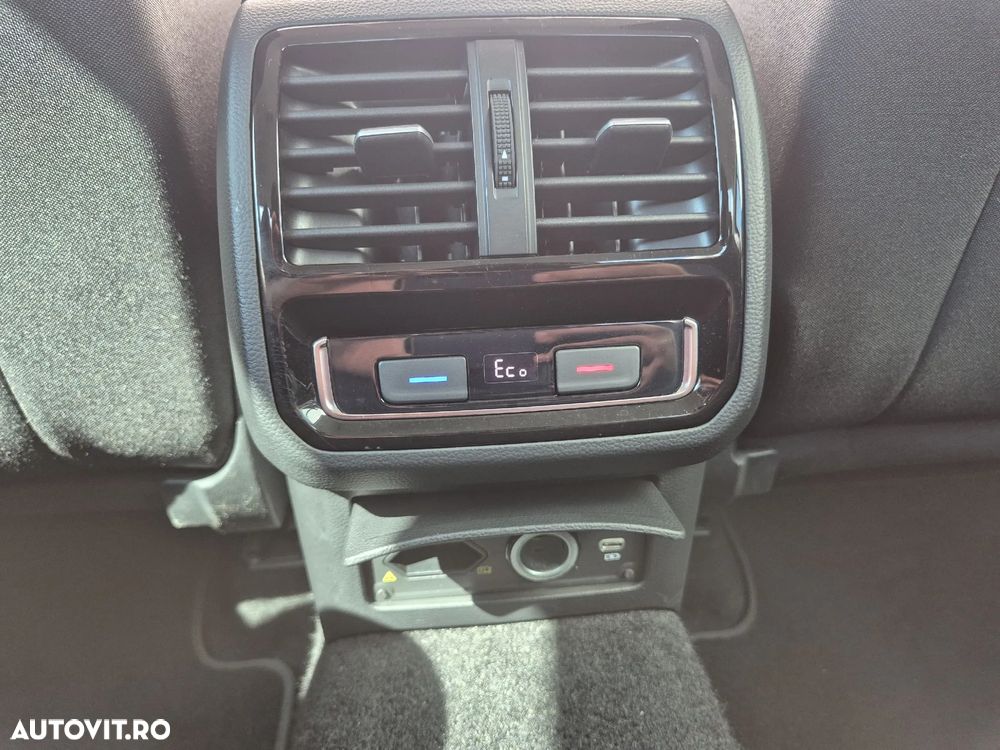Volkswagen Passat - 13