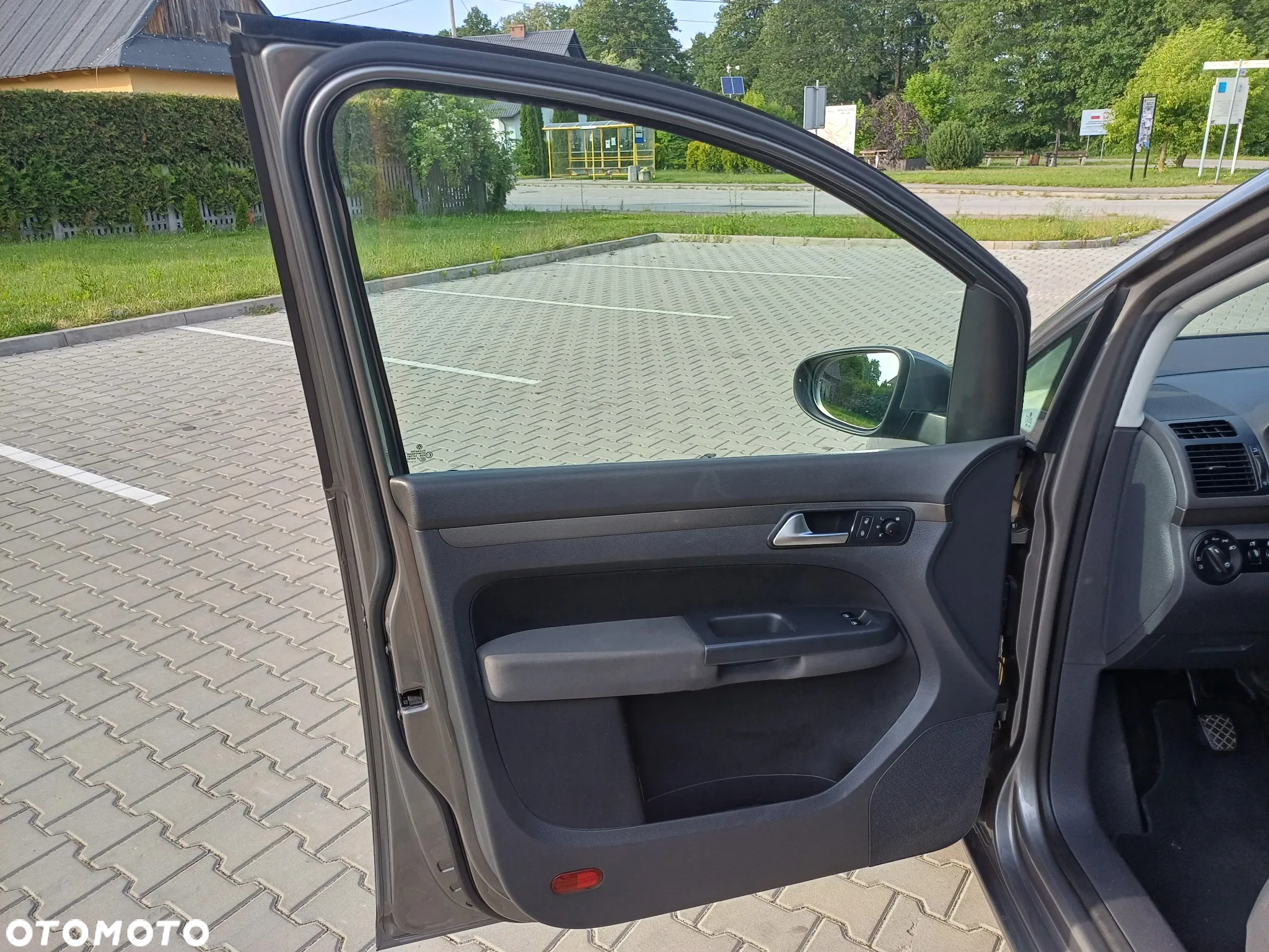 Volkswagen Touran 1.9 TDI DPF Trendline - 27