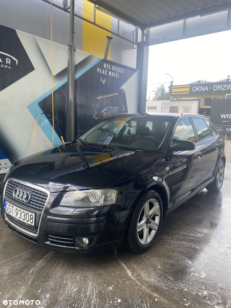 Audi A3 Sportback - 1