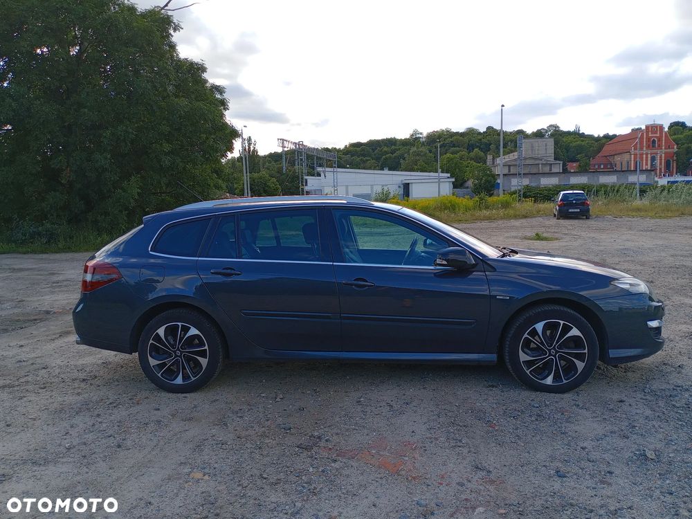 Renault Laguna 2014 photo 2