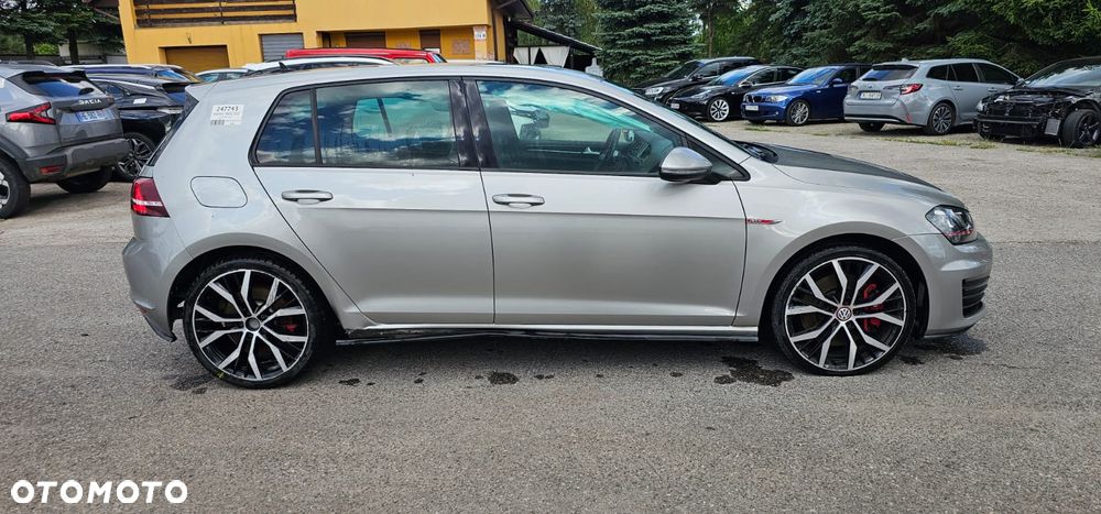 Volkswagen Golf GTI (BlueMotion Technology) DSG - 7