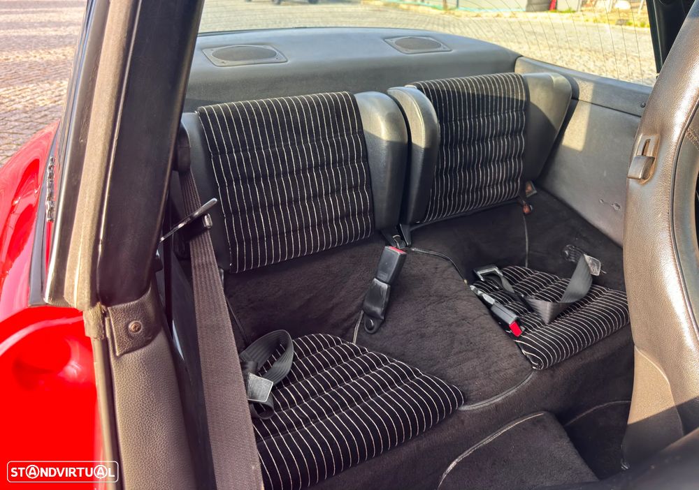 Porsche 911 Série G Carrera Coupé 3.2 - 25