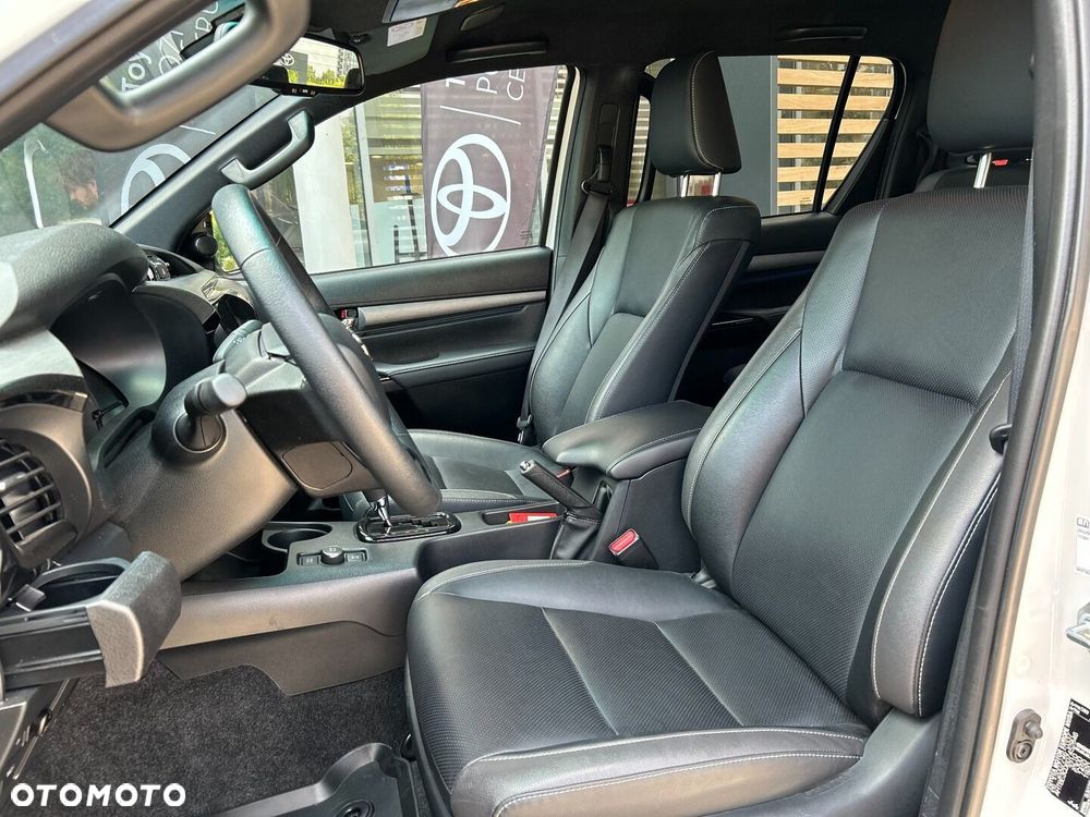 Toyota Hilux 2.8 D-4D mHEV Double Cab Invincible 4x4 - 10