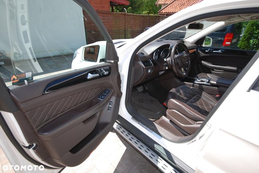 Mercedes-Benz GLS - 10