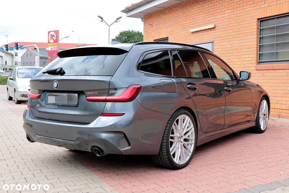 BMW Seria 3 320d Edition M Sport Shadow - 13