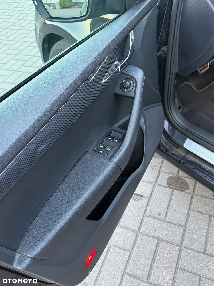 Skoda Octavia 2.0 TDI RS DSG - 7