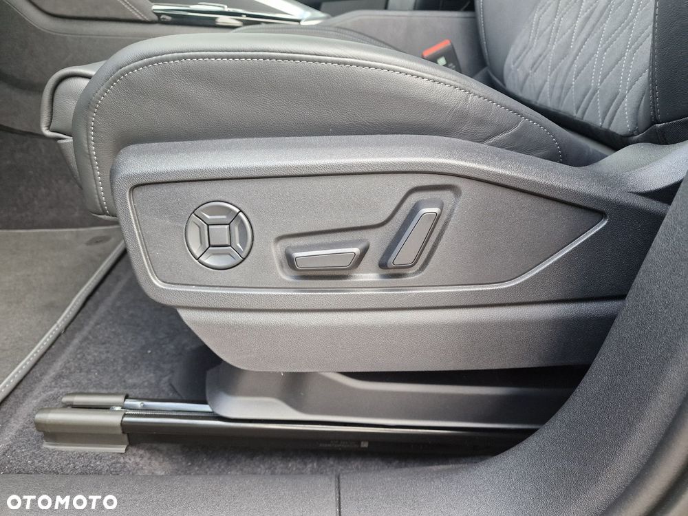 Audi Q5 Sportback - 15