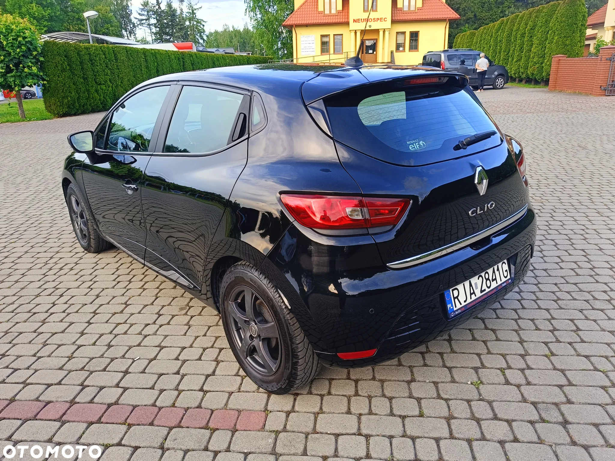 Renault Clio 1.2 16V 75 Dynamique - 14