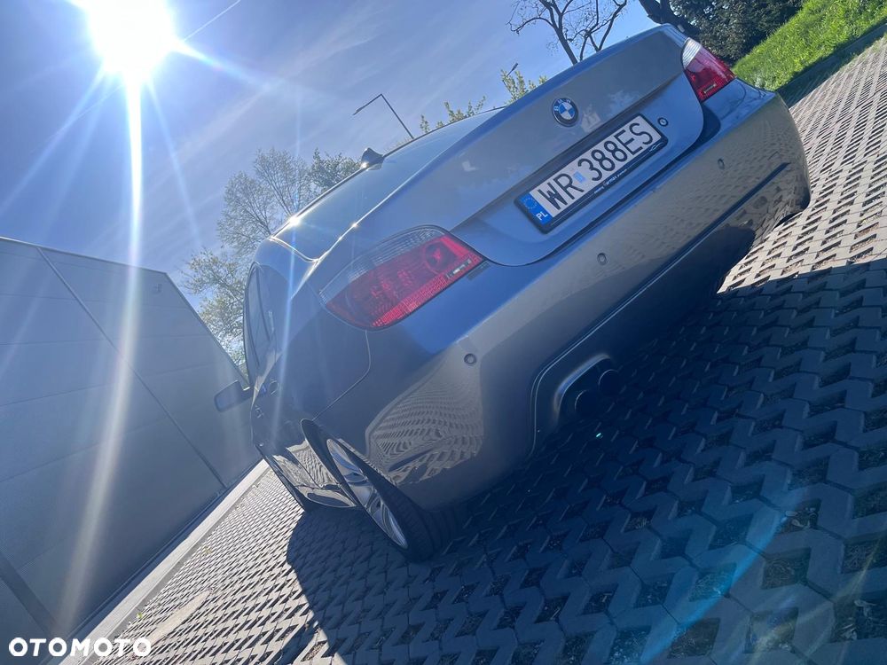 BMW Seria 5 540i - 12