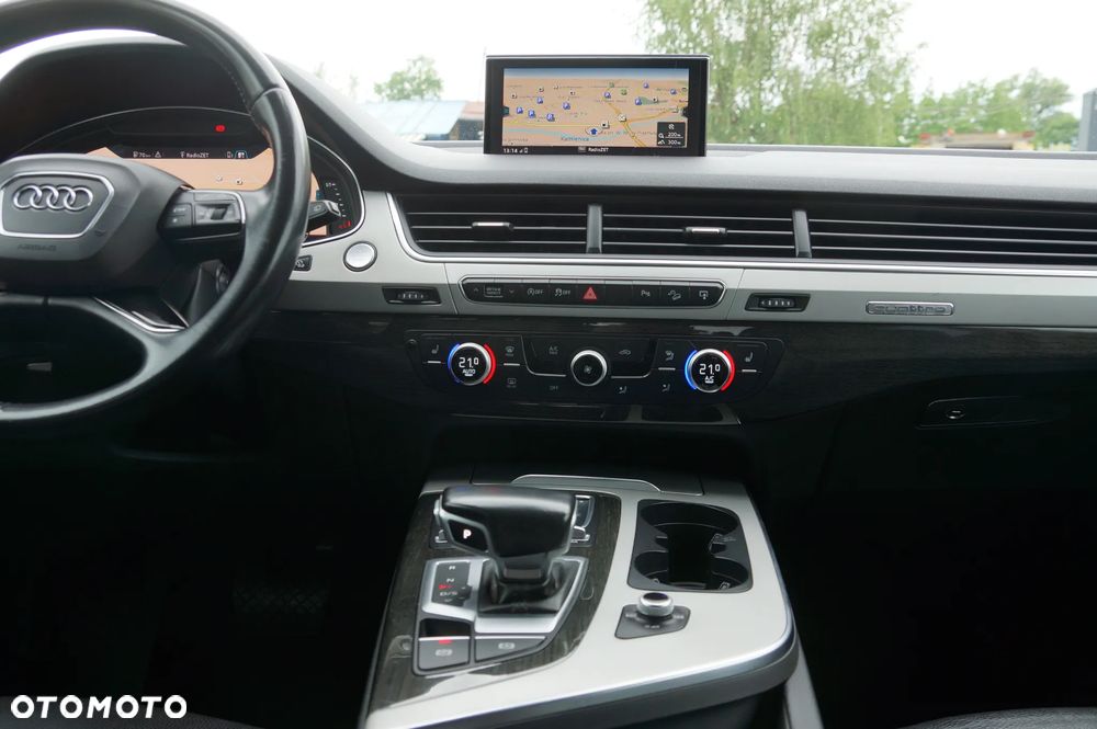 Audi Q7 - 13